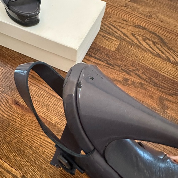 Yves Saint Laurent gray strappy platforms heels. Size 37.5. - Picture 3 of 12